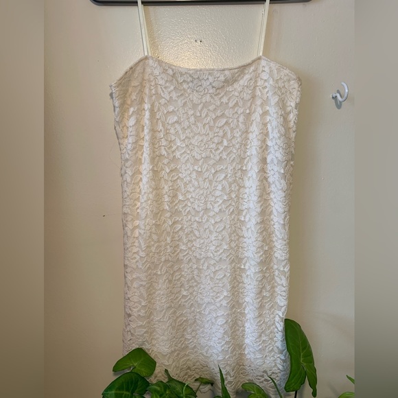 White Lace with under slip Zara Mini Dress - Picture 4 of 5